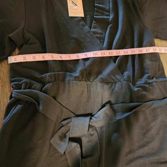 Quince French Terry Modal Maternity & Nursing Wrap Jumpsuit NWT Black Large - Picture 3 of 6